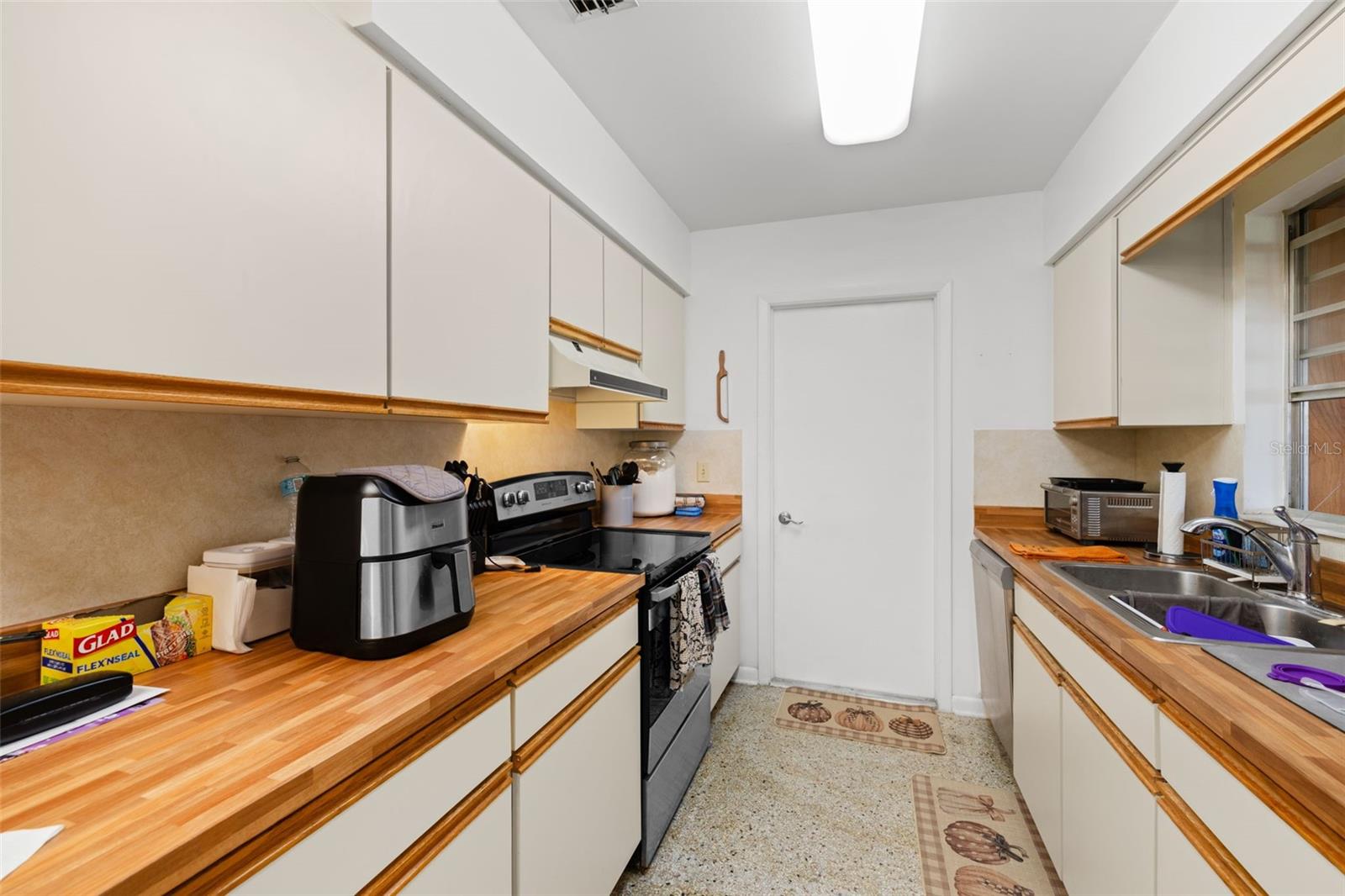 7706 W ELM ST, TAMPA, FL, 33615