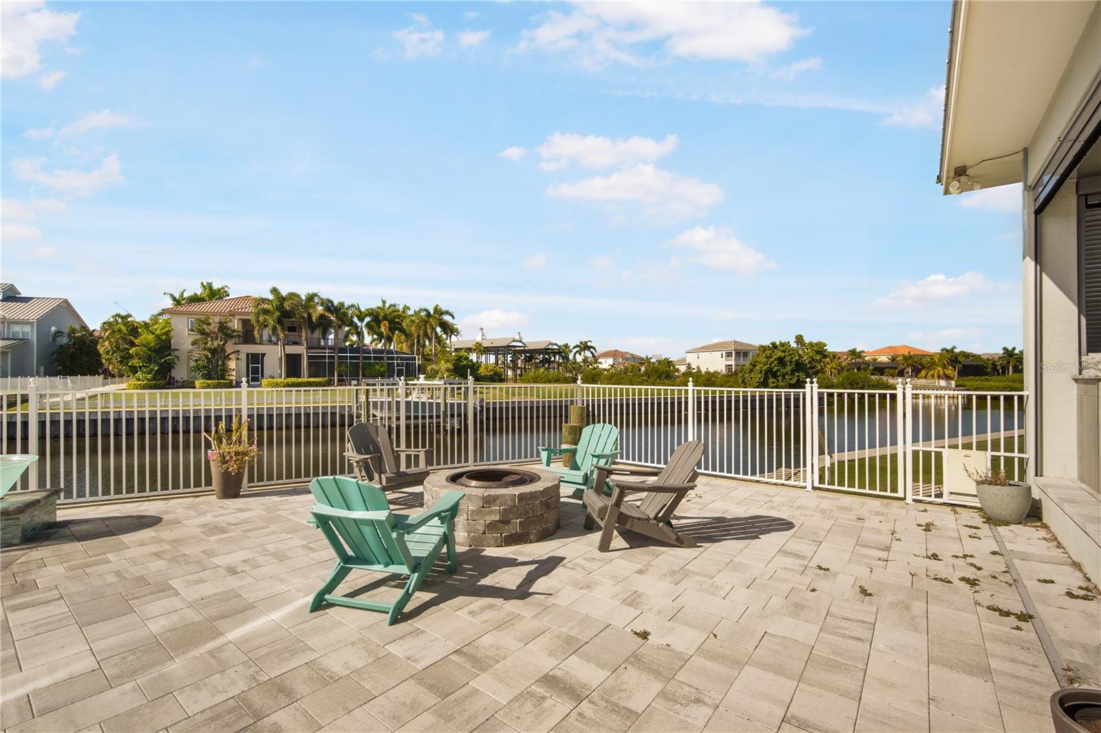 718 PINCKNEY DR, APOLLO BEACH, FL, 33572