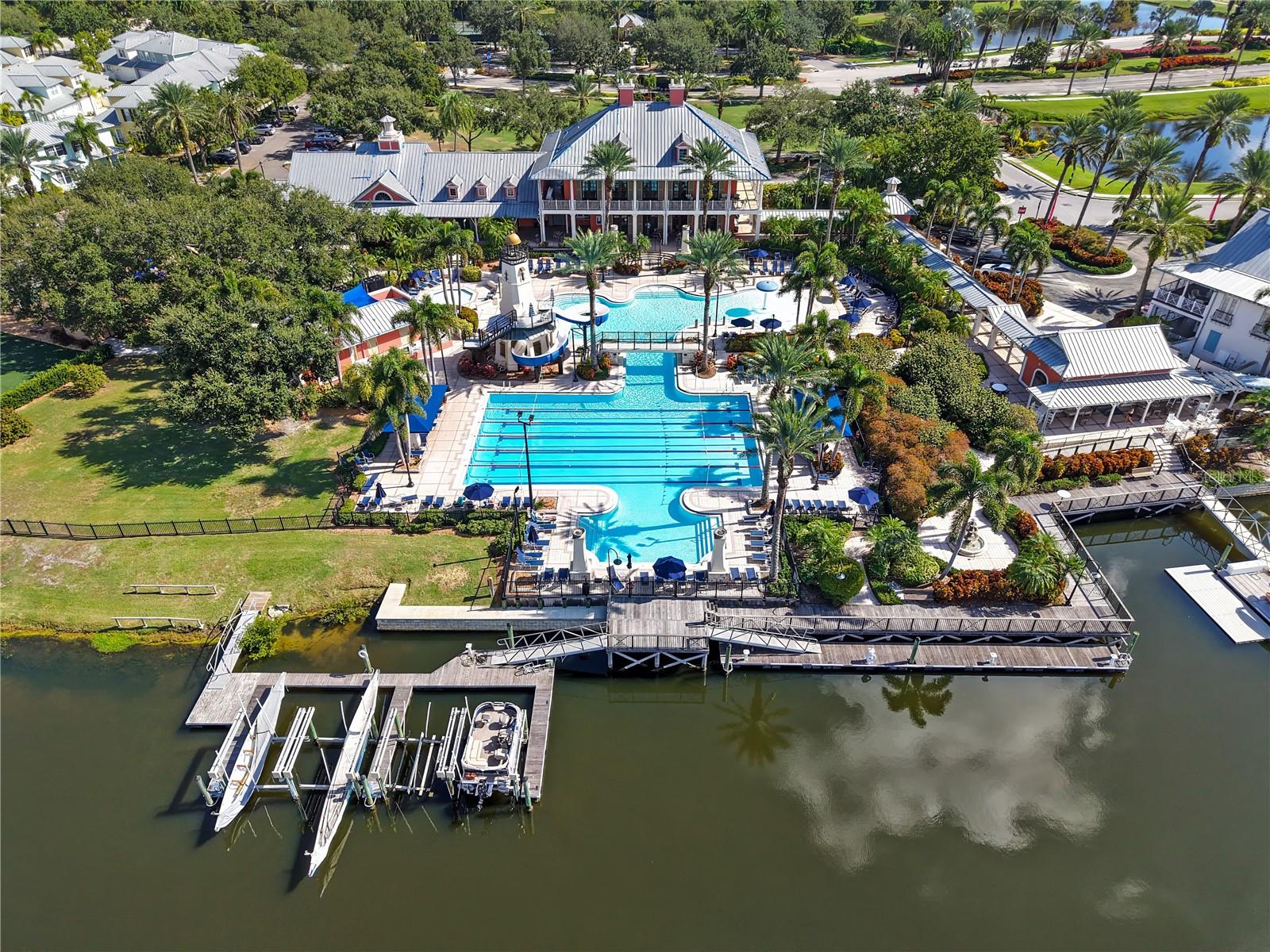 718 PINCKNEY DR, APOLLO BEACH, FL, 33572