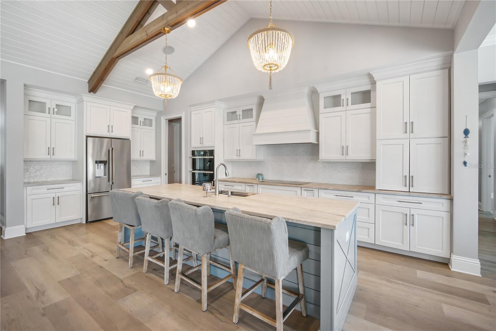 718 PINCKNEY DR, APOLLO BEACH, FL, 33572