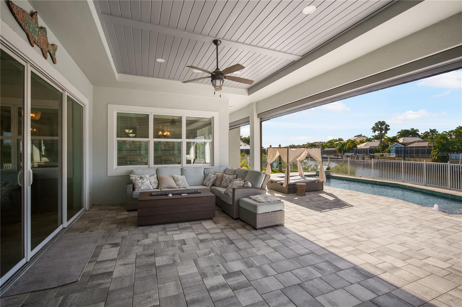 718 PINCKNEY DR, APOLLO BEACH, FL, 33572