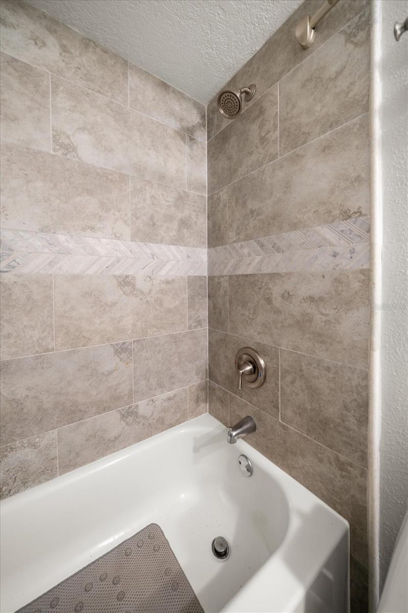 1300 GULF BLVD #202, INDIAN ROCKS BEACH, FL, 33785