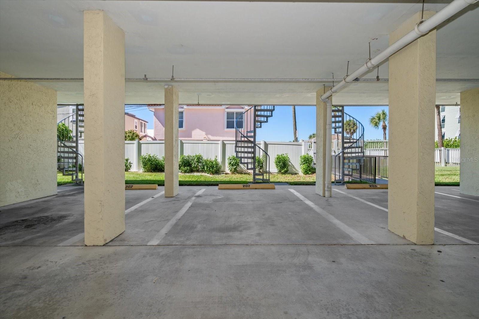 1300 GULF BLVD #202, INDIAN ROCKS BEACH, FL, 33785