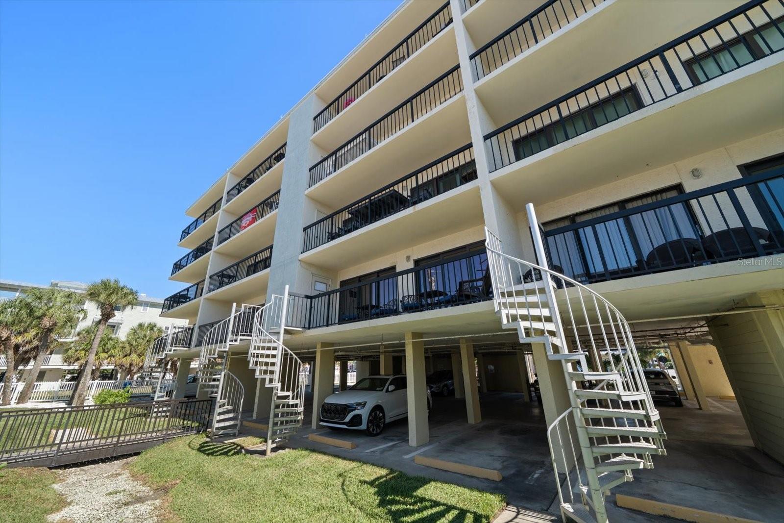 1300 GULF BLVD #202, INDIAN ROCKS BEACH, FL, 33785