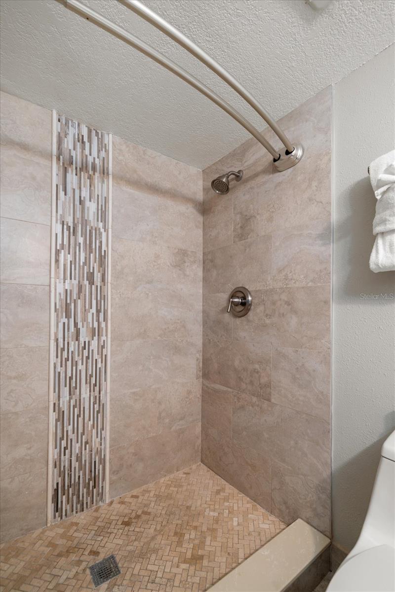 1300 GULF BLVD #202, INDIAN ROCKS BEACH, FL, 33785