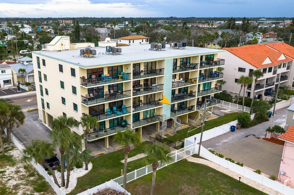 1300 GULF BLVD #202, INDIAN ROCKS BEACH, FL, 33785