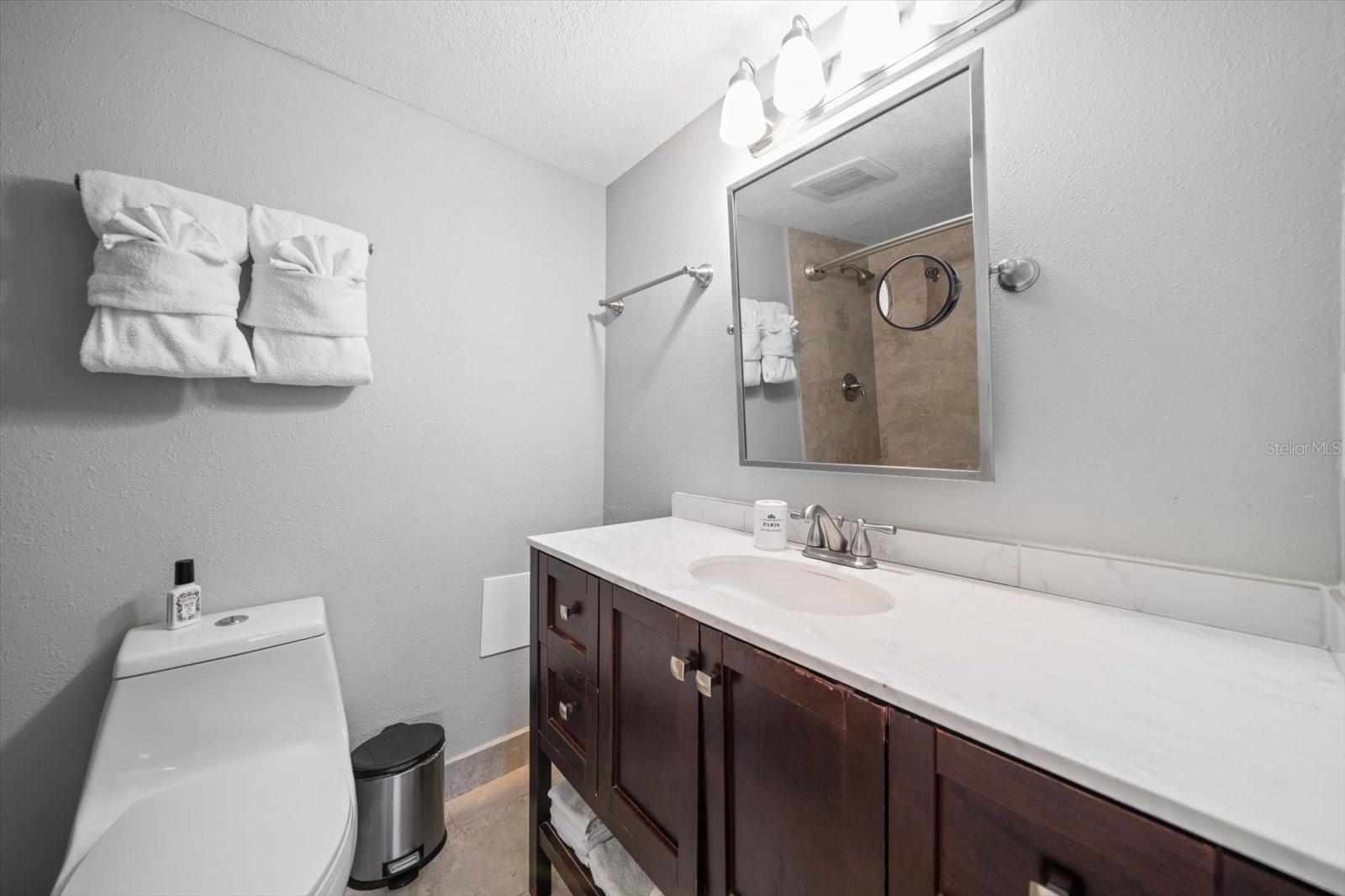 1300 GULF BLVD #202, INDIAN ROCKS BEACH, FL, 33785