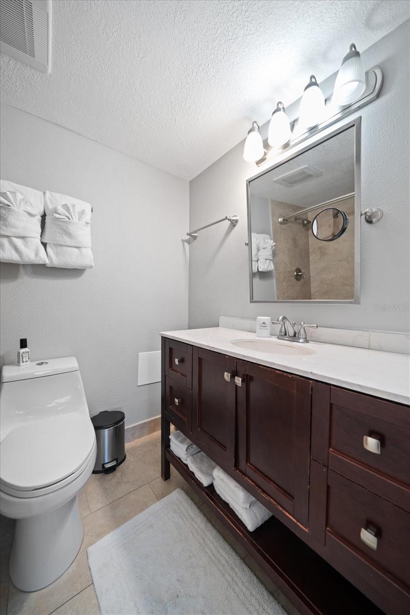 1300 GULF BLVD #202, INDIAN ROCKS BEACH, FL, 33785