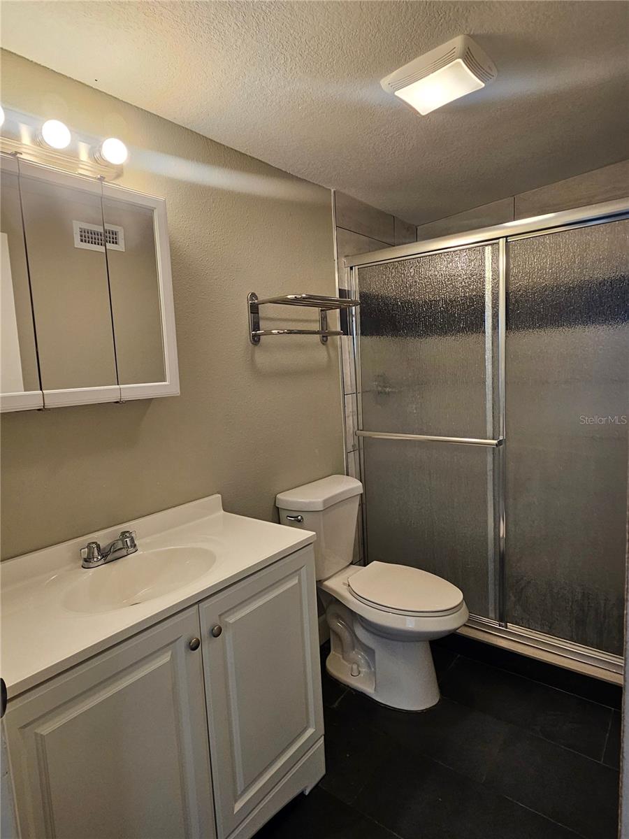 5314 OAKWOOD CT #27, TAMPA, FL, 33610