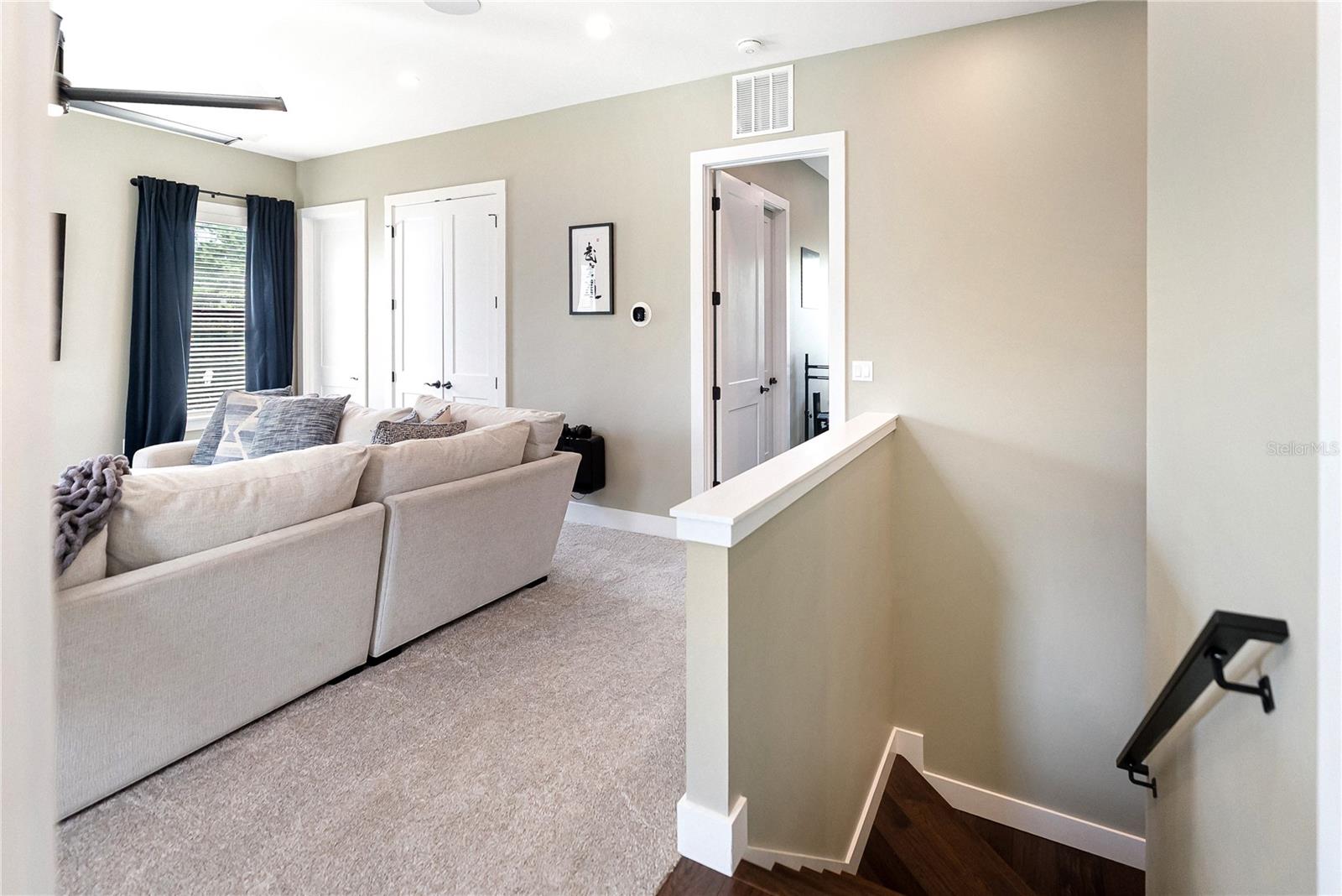 A4670128 Property Photo