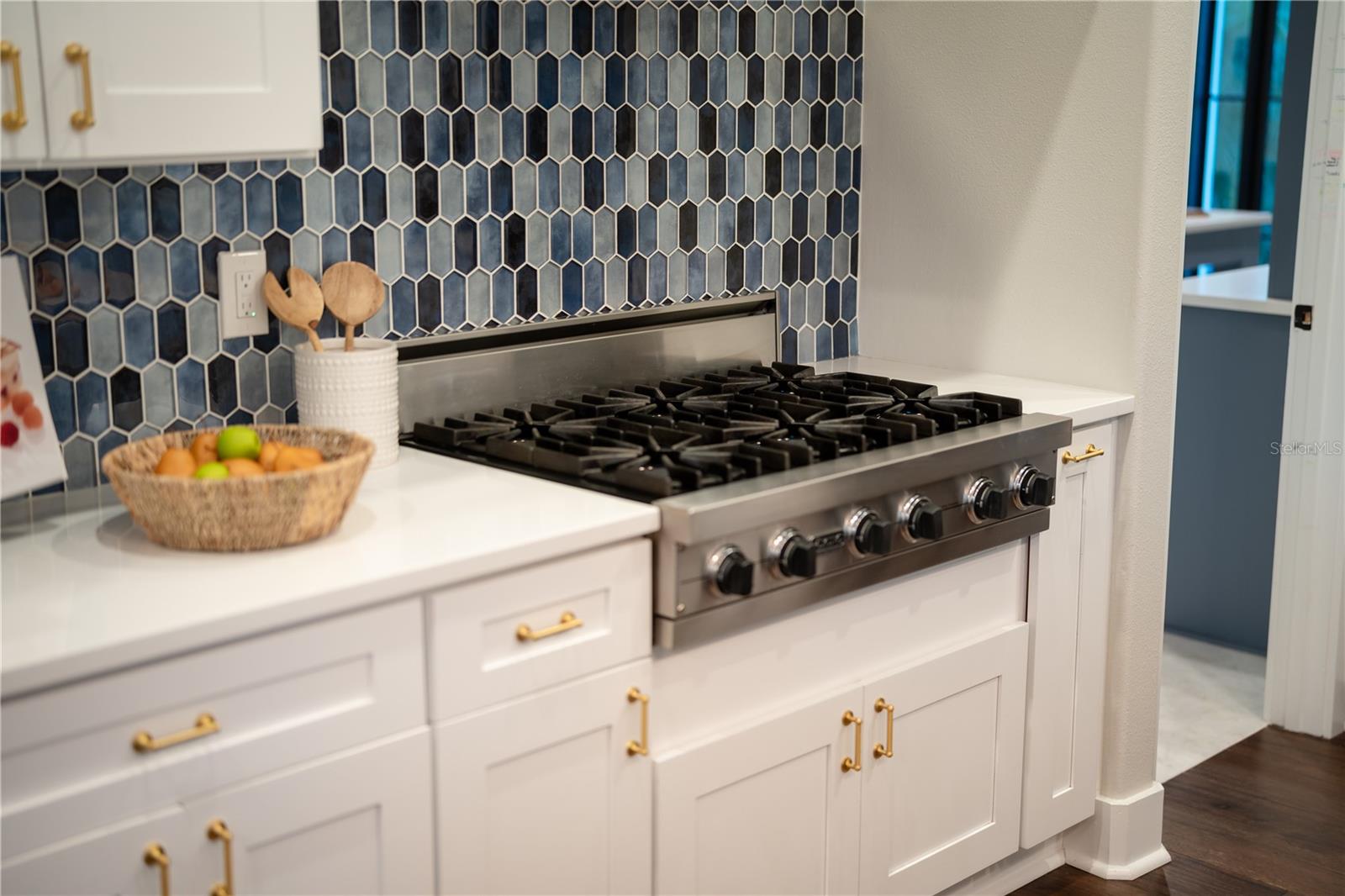 A4670128 Property Photo