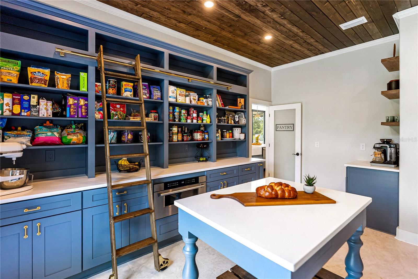 A4670128 Property Photo