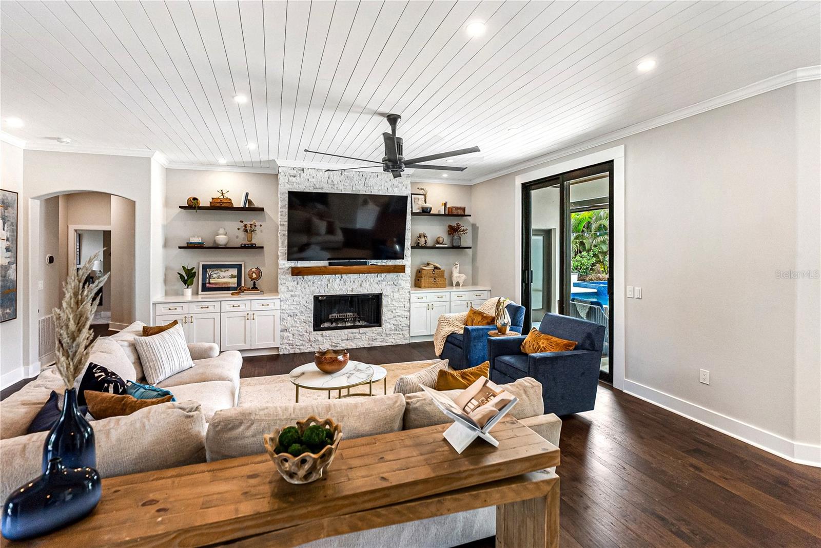 A4670128 Property Photo