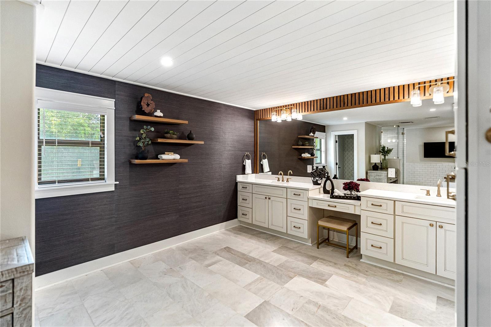 A4670128 Property Photo