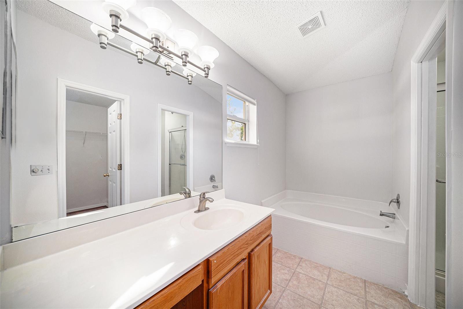 5508 TREIG LN, WESLEY CHAPEL, FL, 33545