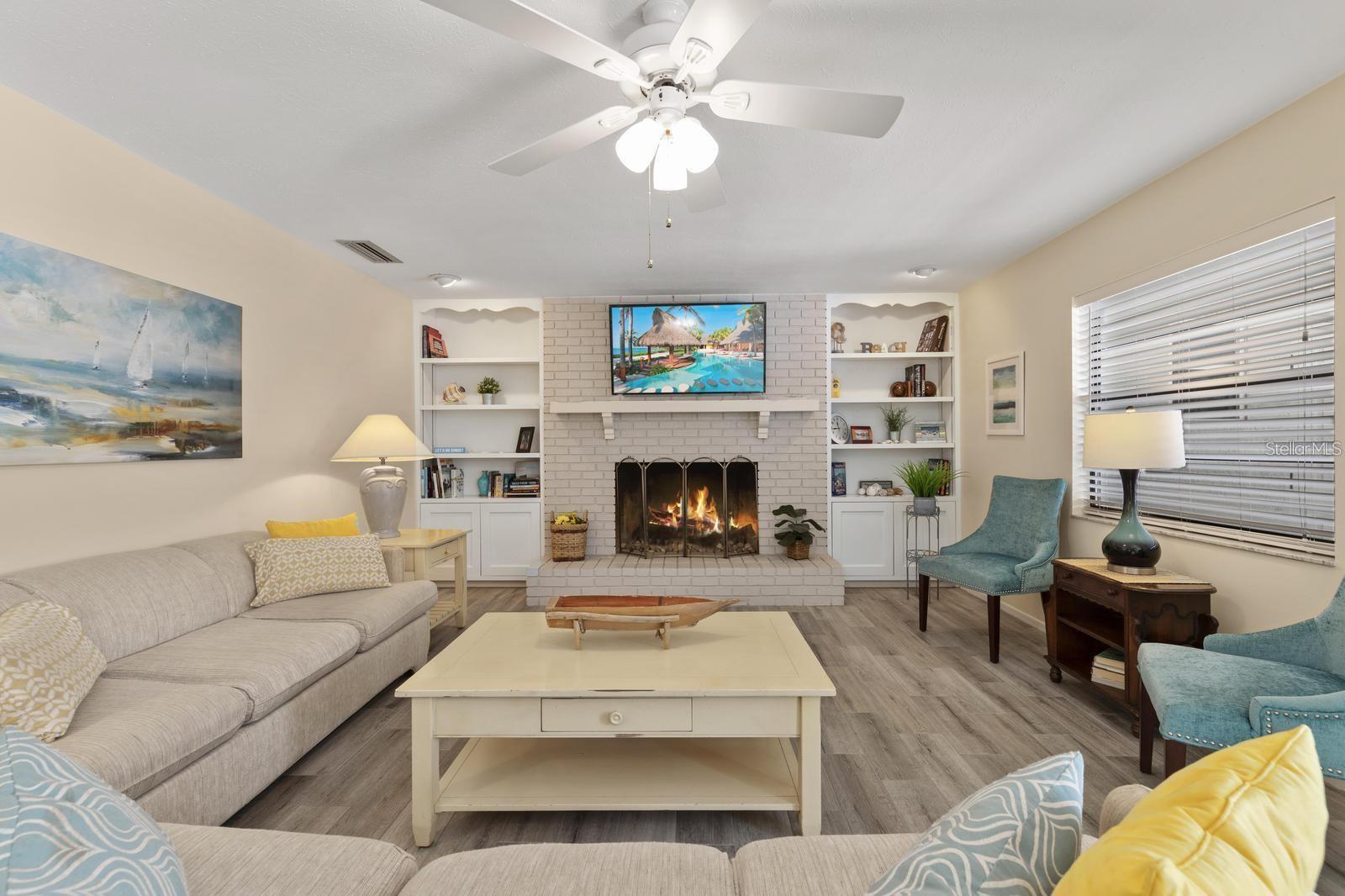 1895 BUCCANEER CIR, SARASOTA, FL, 34231