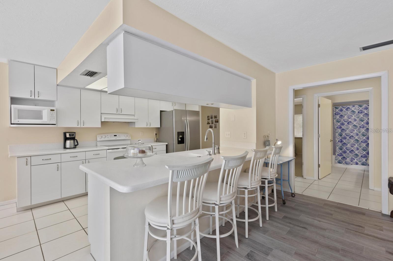 1895 BUCCANEER CIR, SARASOTA, FL, 34231