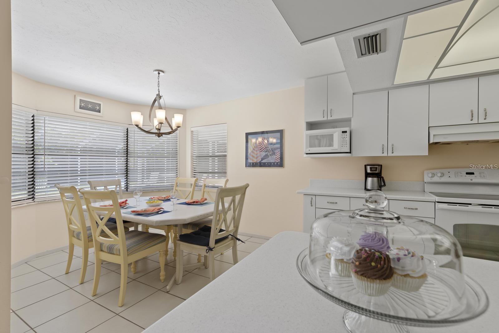 1895 BUCCANEER CIR, SARASOTA, FL, 34231