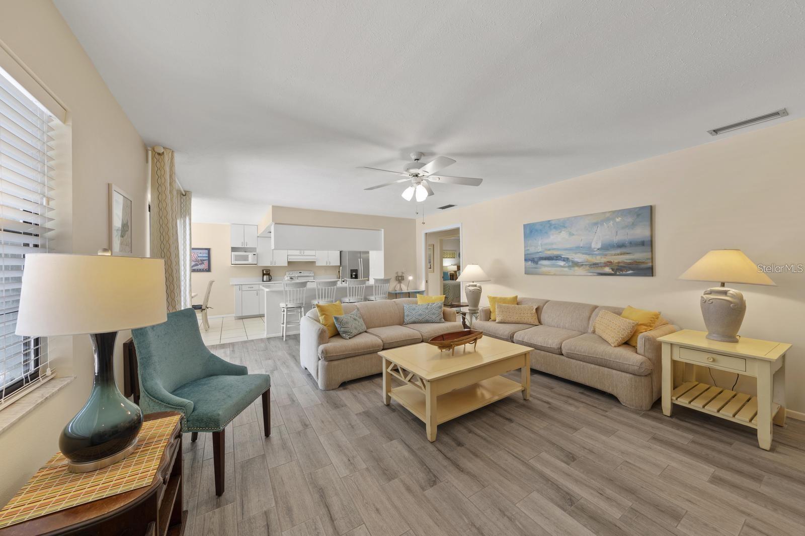 1895 BUCCANEER CIR, SARASOTA, FL, 34231