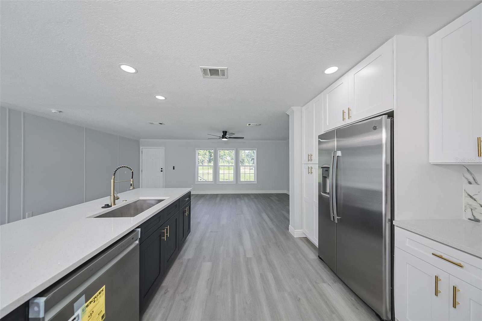 2011 E 60 HWY, PLANT CITY, FL, 33567