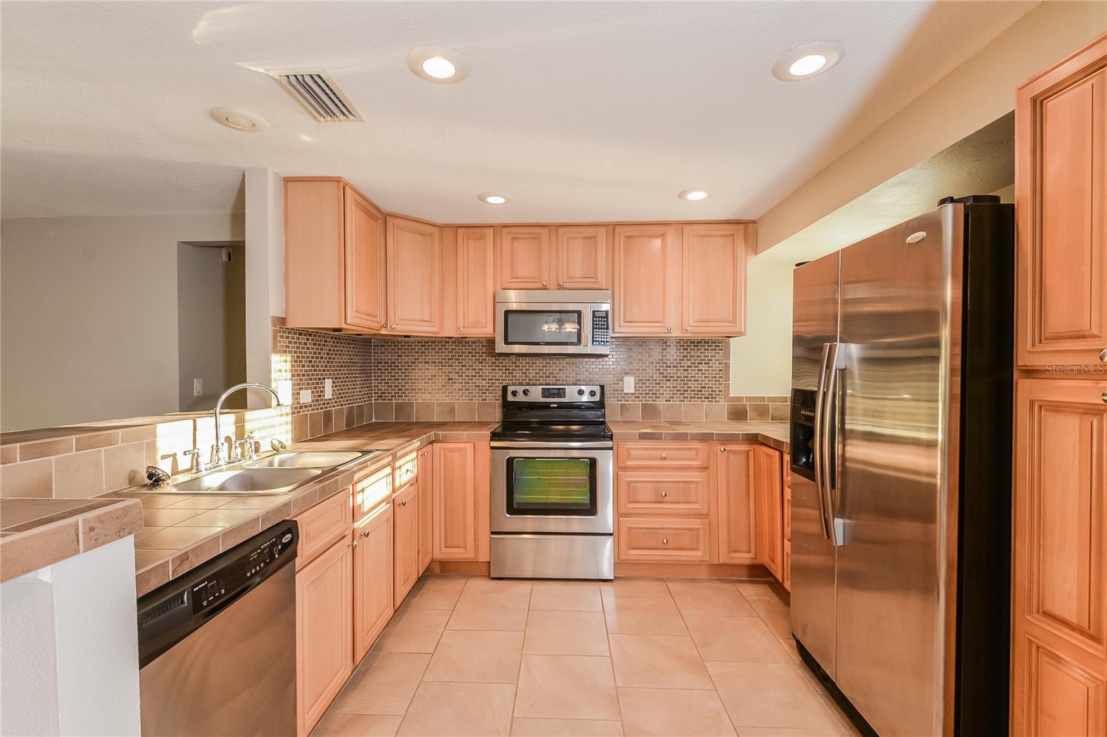 4600 SLOAN AVE, SARASOTA, FL, 34233