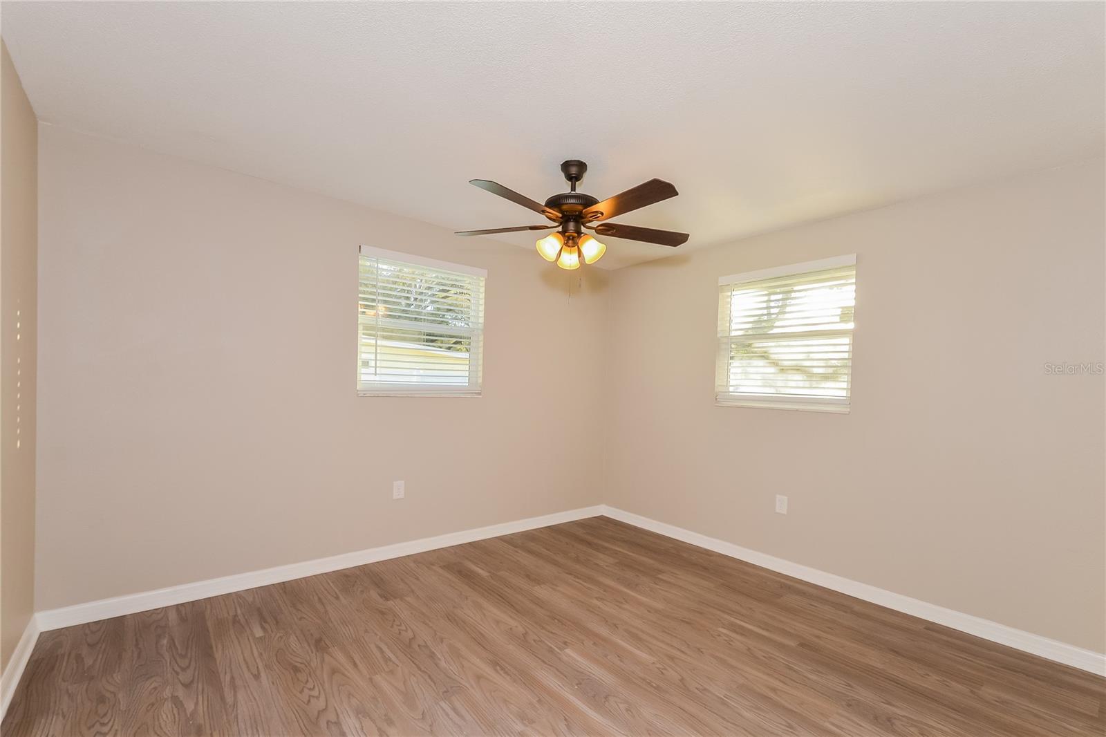 4600 SLOAN AVE, SARASOTA, FL, 34233