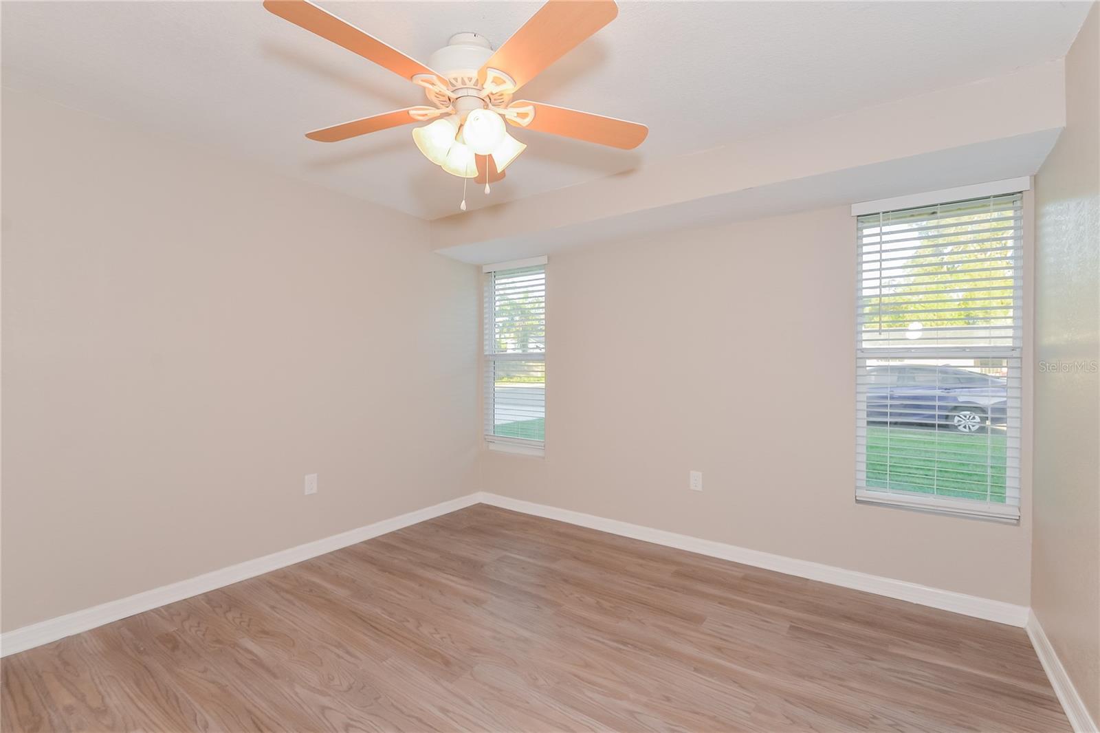 4600 SLOAN AVE, SARASOTA, FL, 34233