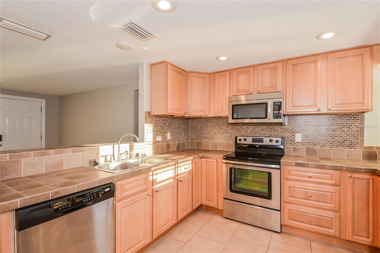 4600 SLOAN AVE, SARASOTA, FL, 34233