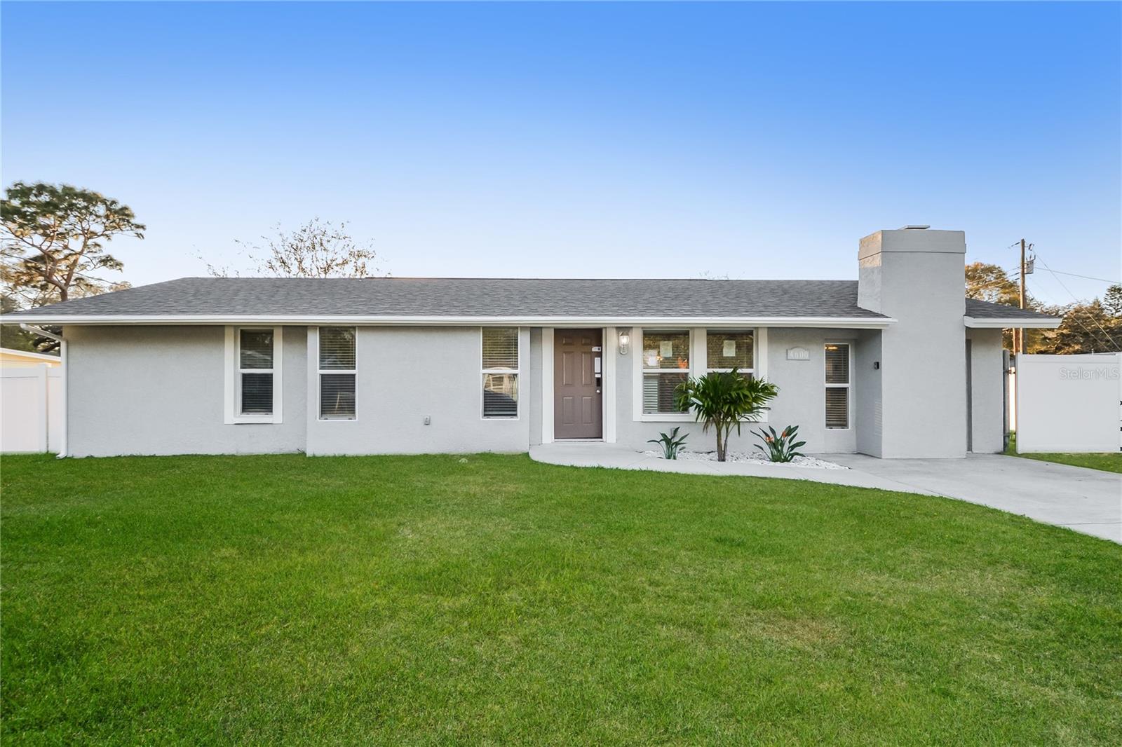 4600 SLOAN AVE, SARASOTA, FL, 34233