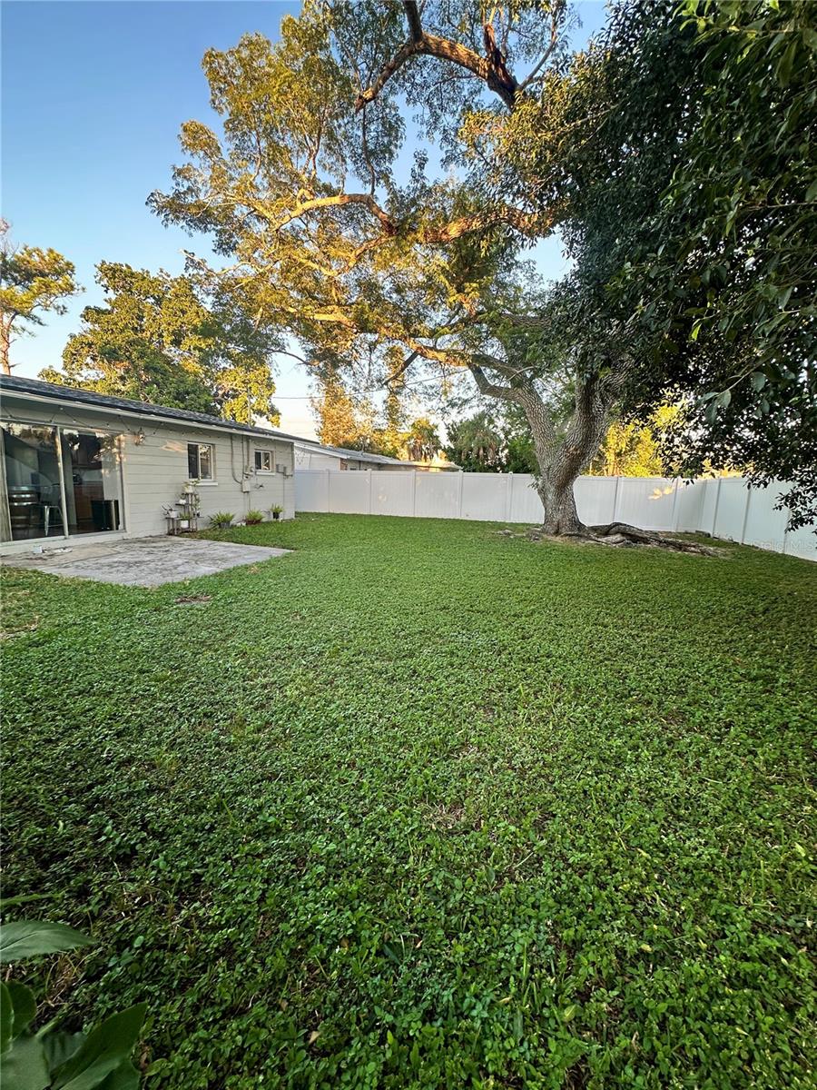 3673 SEAROBIN DR SE, ST PETERSBURG, FL, 33705