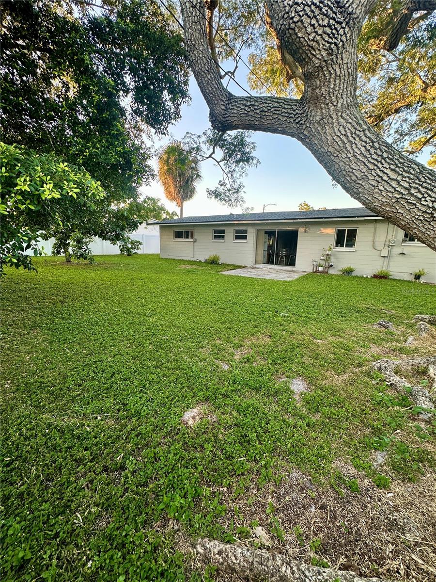 3673 SEAROBIN DR SE, ST PETERSBURG, FL, 33705