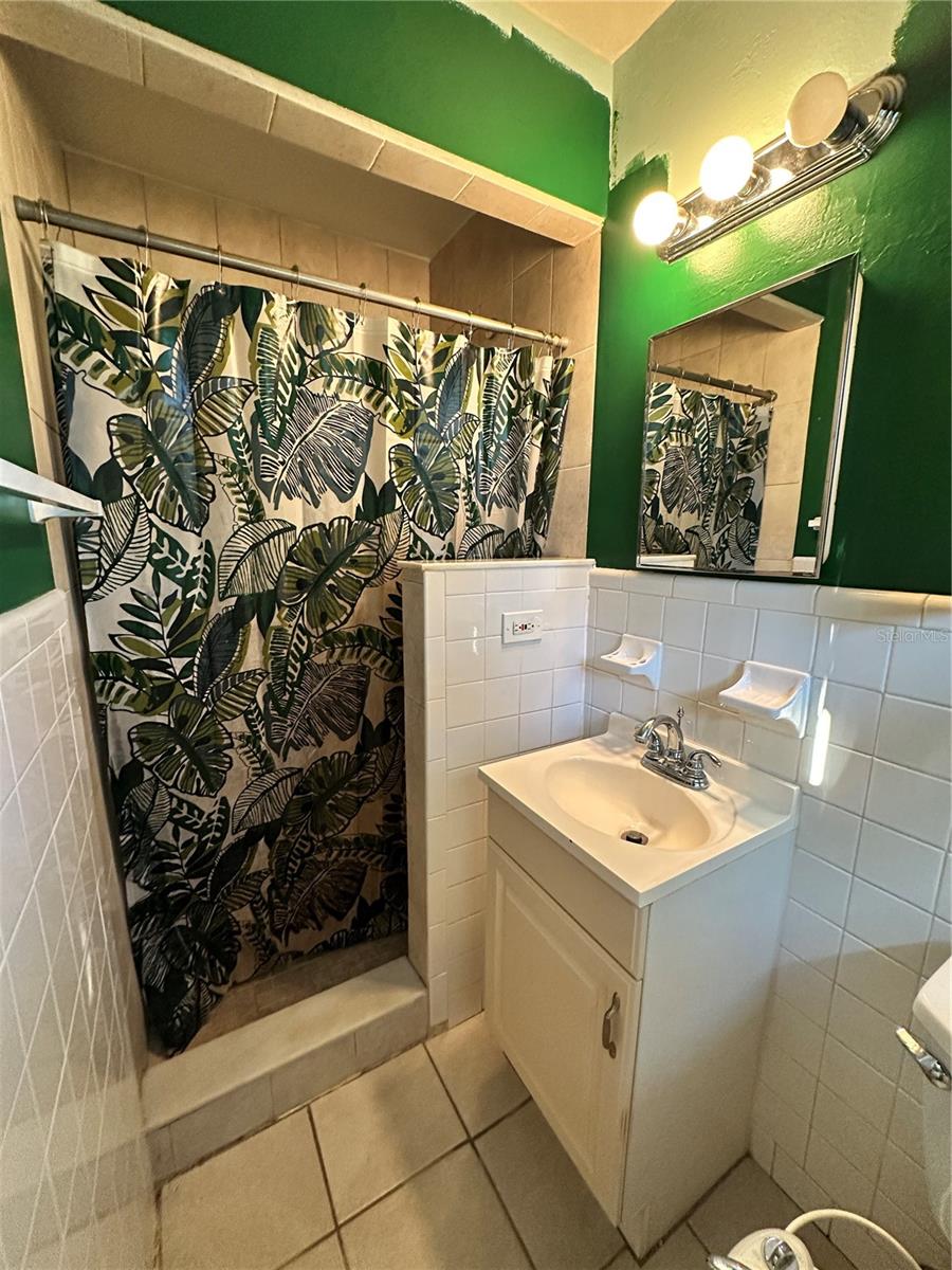 3673 SEAROBIN DR SE, ST PETERSBURG, FL, 33705