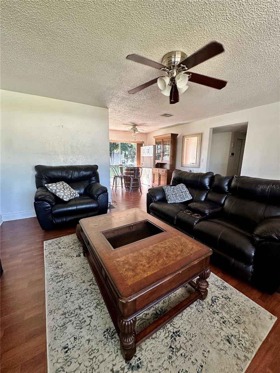 3673 SEAROBIN DR SE, ST PETERSBURG, FL, 33705