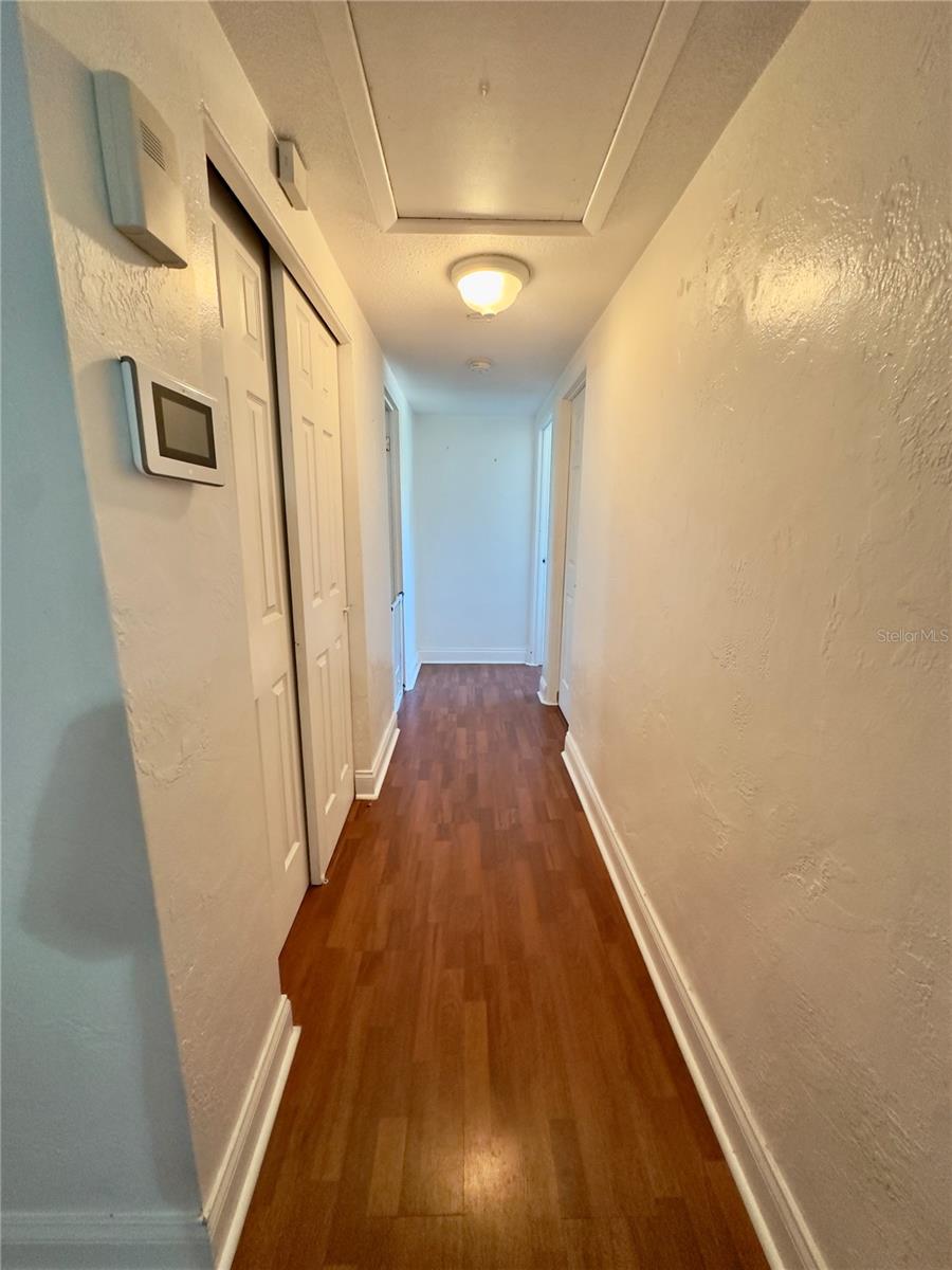 3673 SEAROBIN DR SE, ST PETERSBURG, FL, 33705