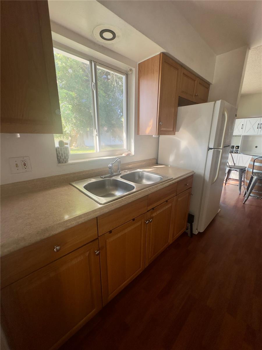 3673 SEAROBIN DR SE, ST PETERSBURG, FL, 33705