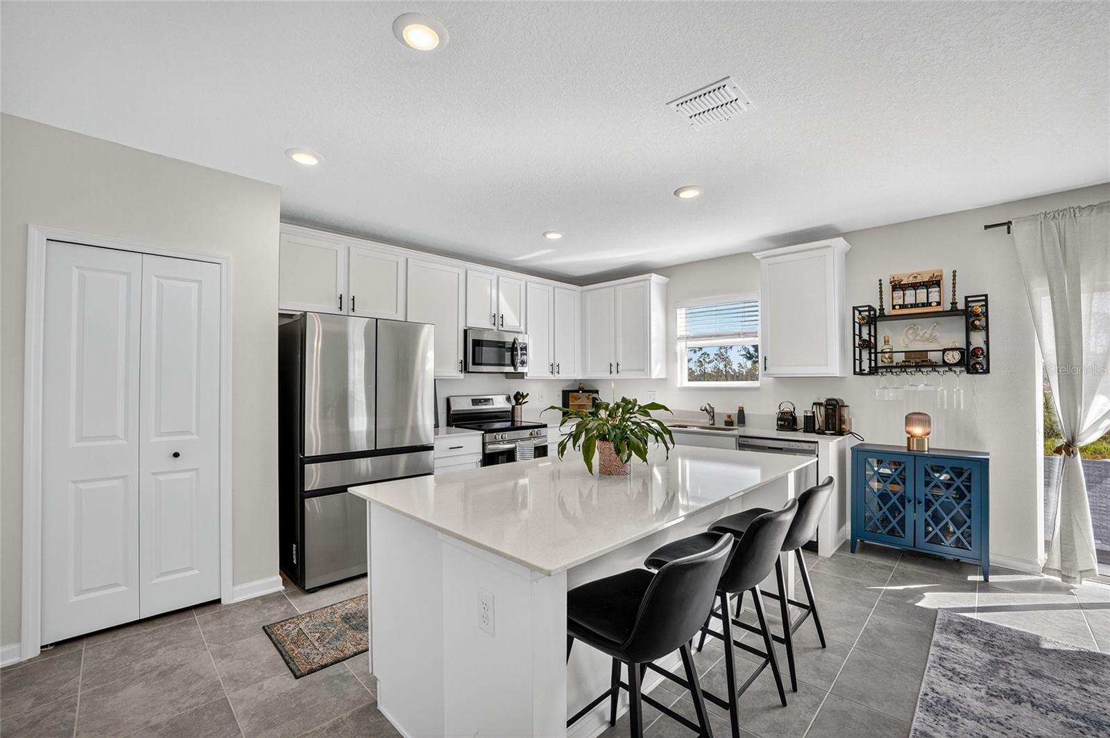 2232 GREEN VALLEY ST, DAYTONA BEACH, FL, 32124