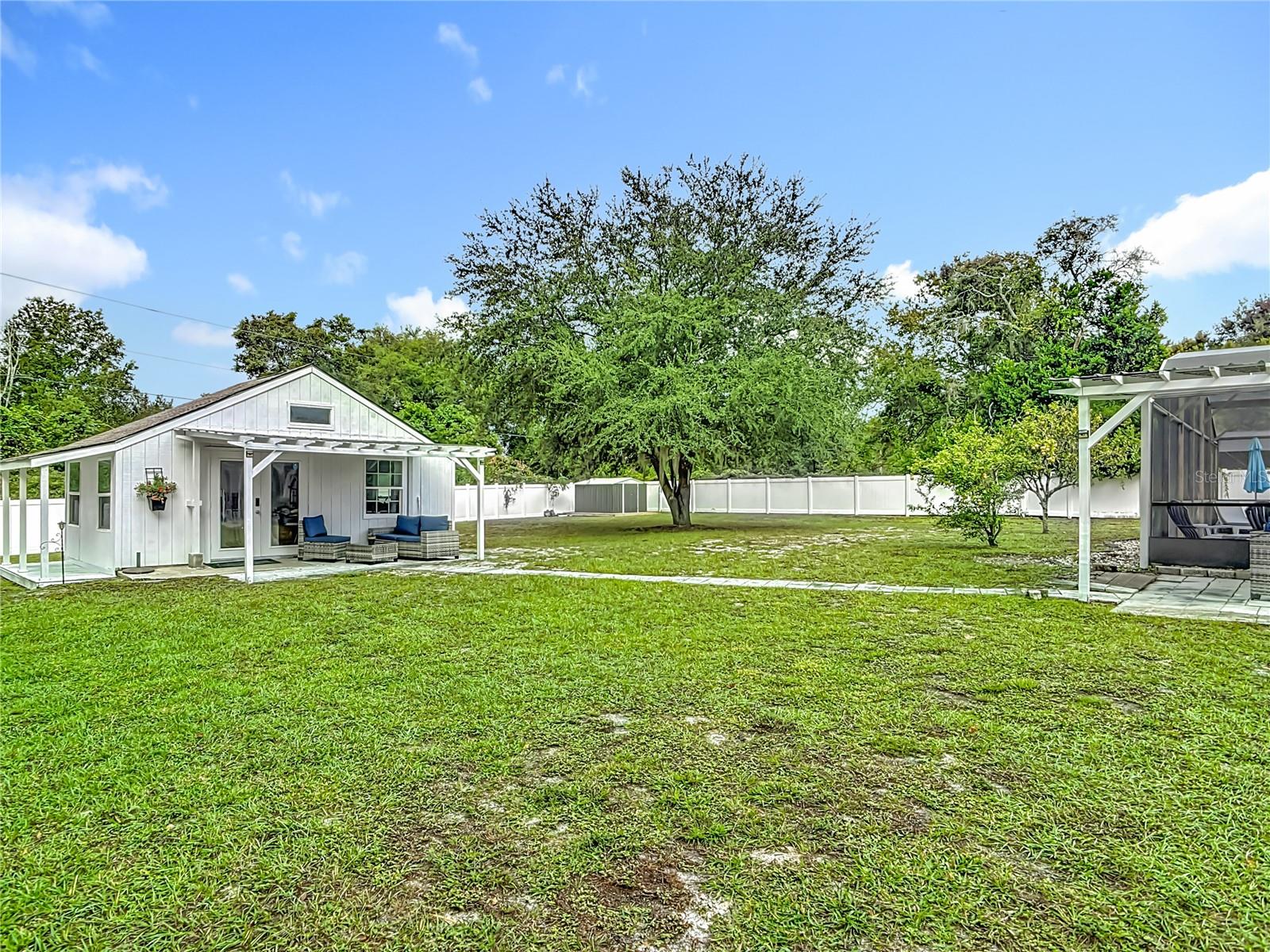 560 SAXON BLVD, DELTONA, FL, 32725