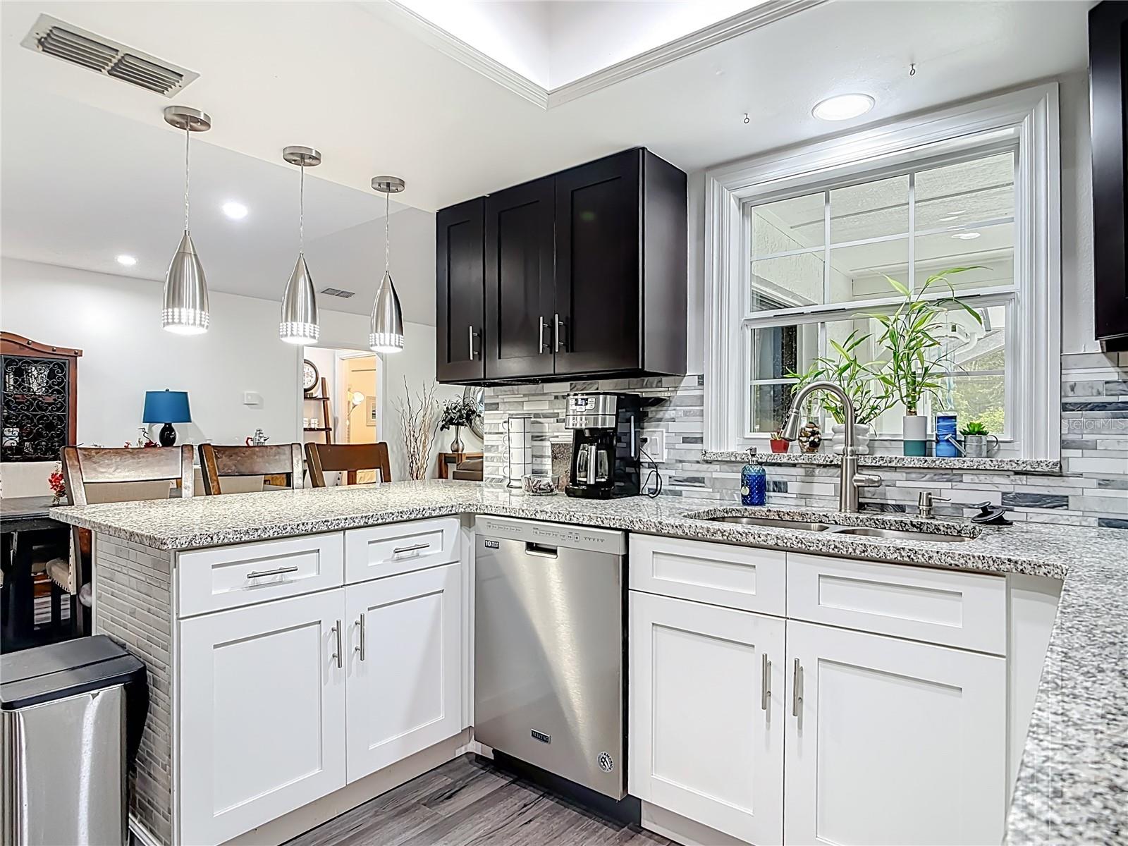 560 SAXON BLVD, DELTONA, FL, 32725