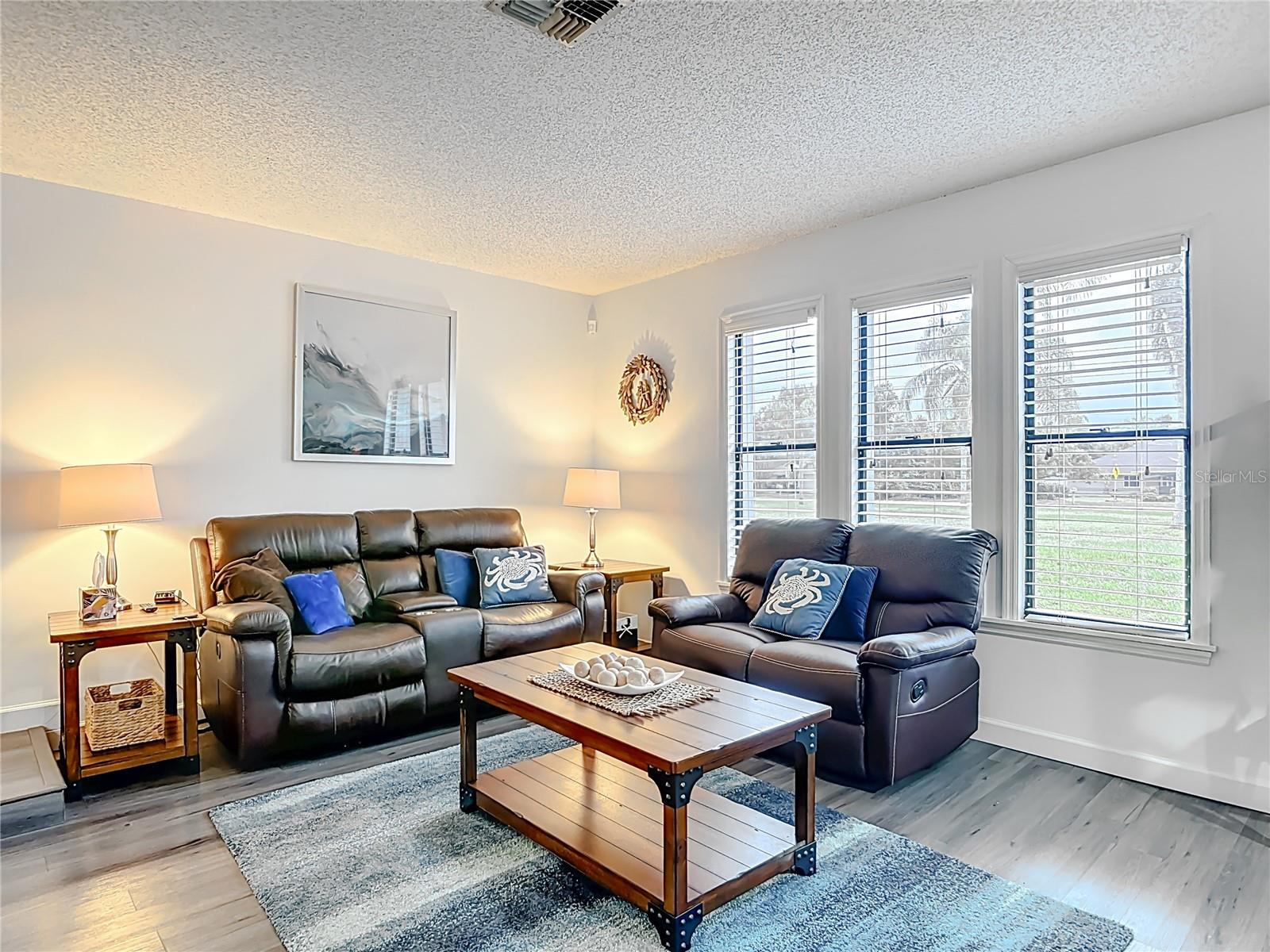 560 SAXON BLVD, DELTONA, FL, 32725