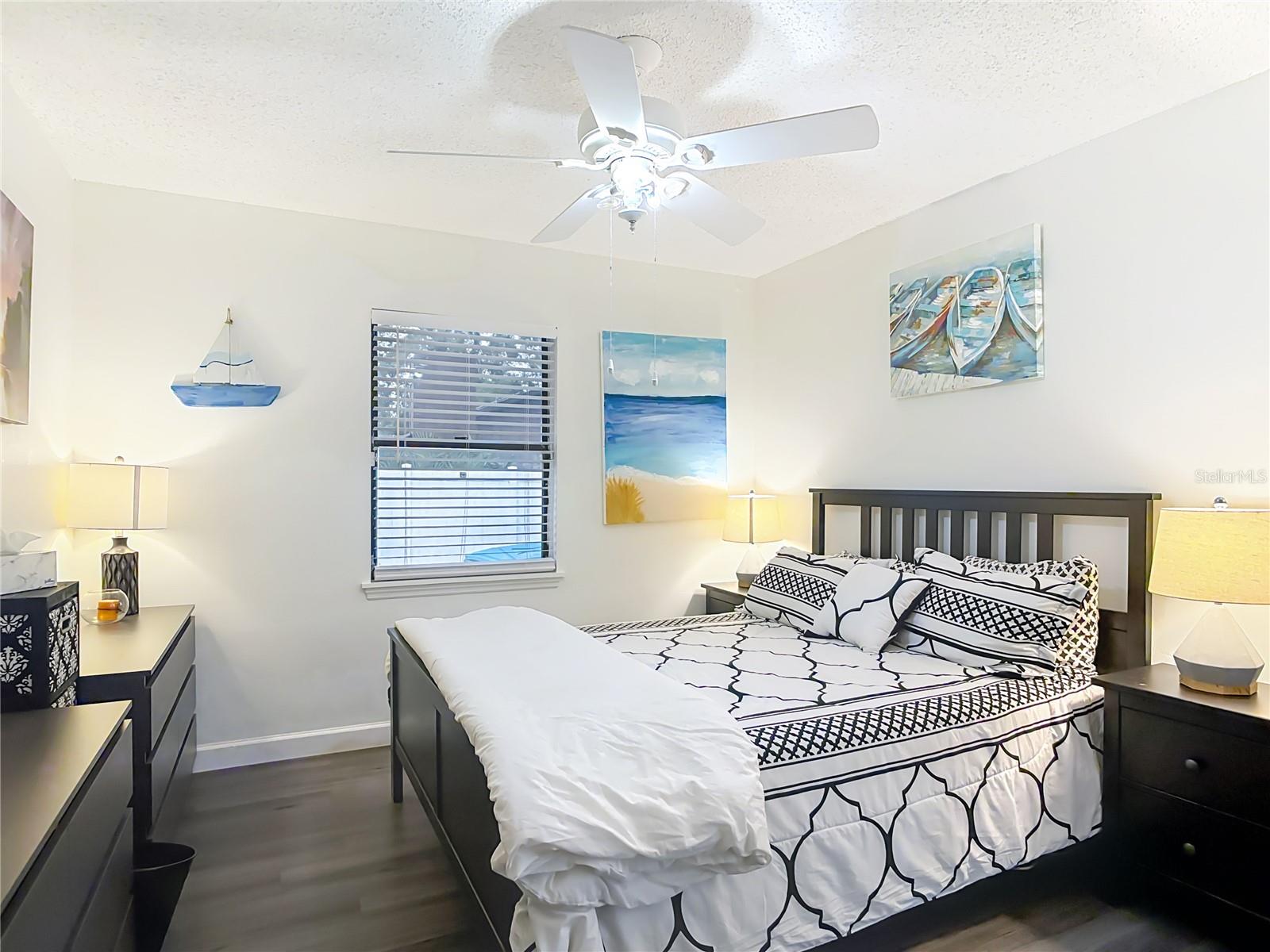 560 SAXON BLVD, DELTONA, FL, 32725