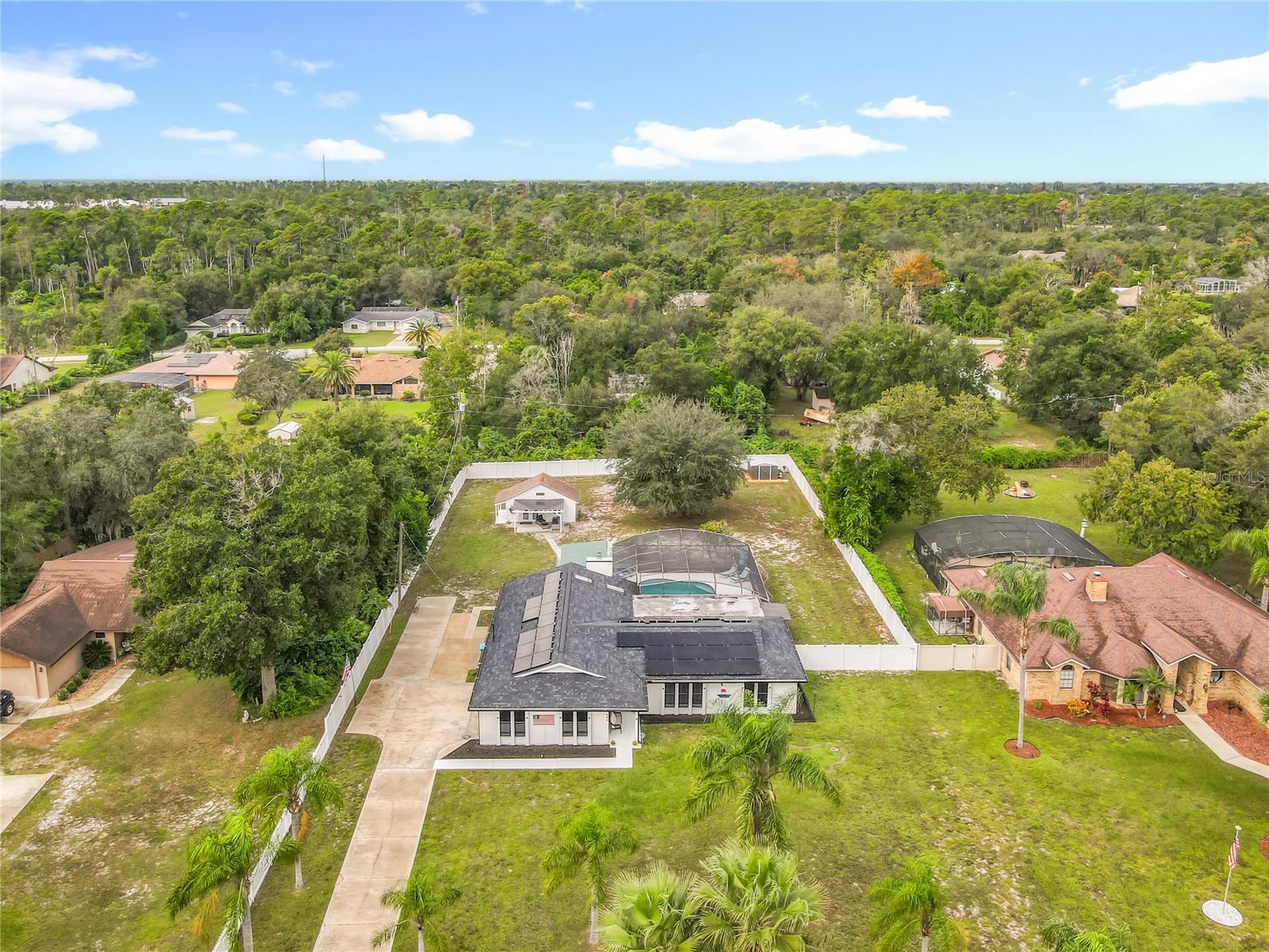 560 SAXON BLVD, DELTONA, FL, 32725