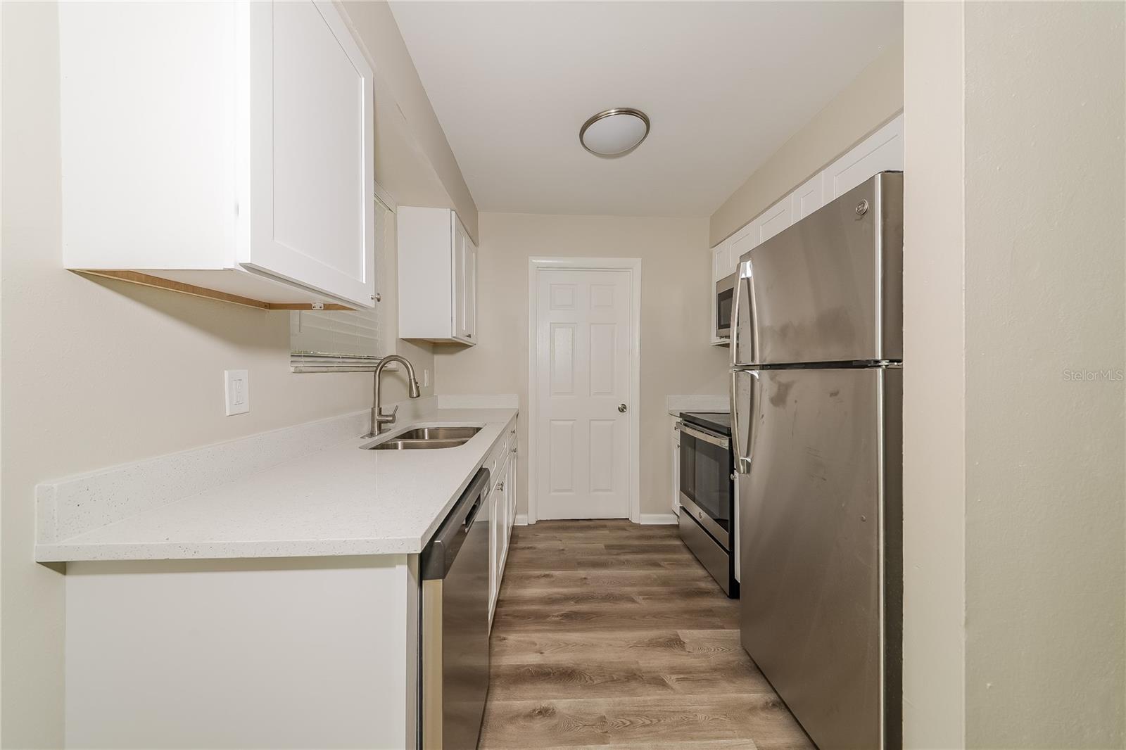 316 59TH AVENUE TER W, BRADENTON, FL, 34207