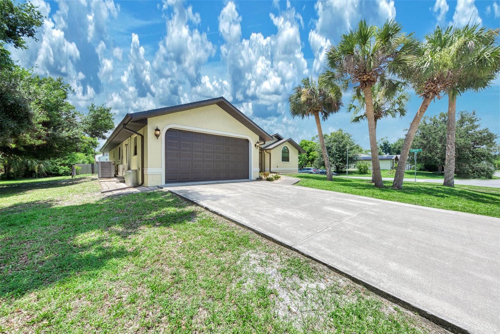 23255 BURLINGAME AVE, PUNTA GORDA, FL, 33980