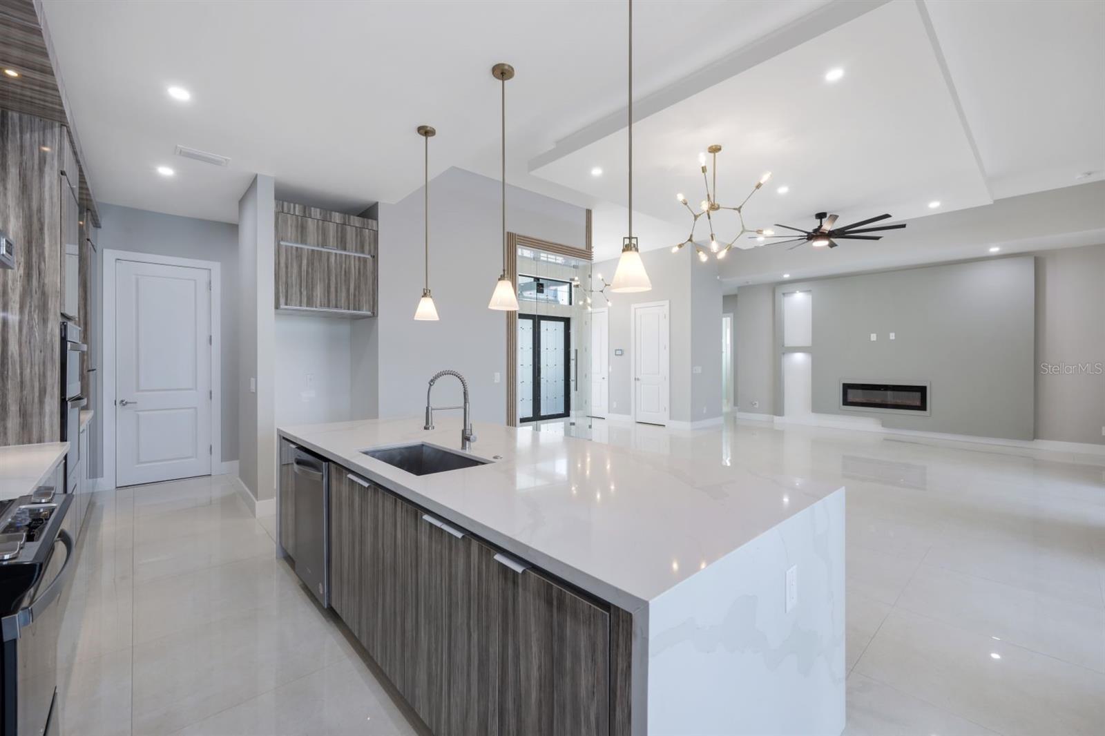 2106 SW 4TH ST, CAPE CORAL, FL, 33991