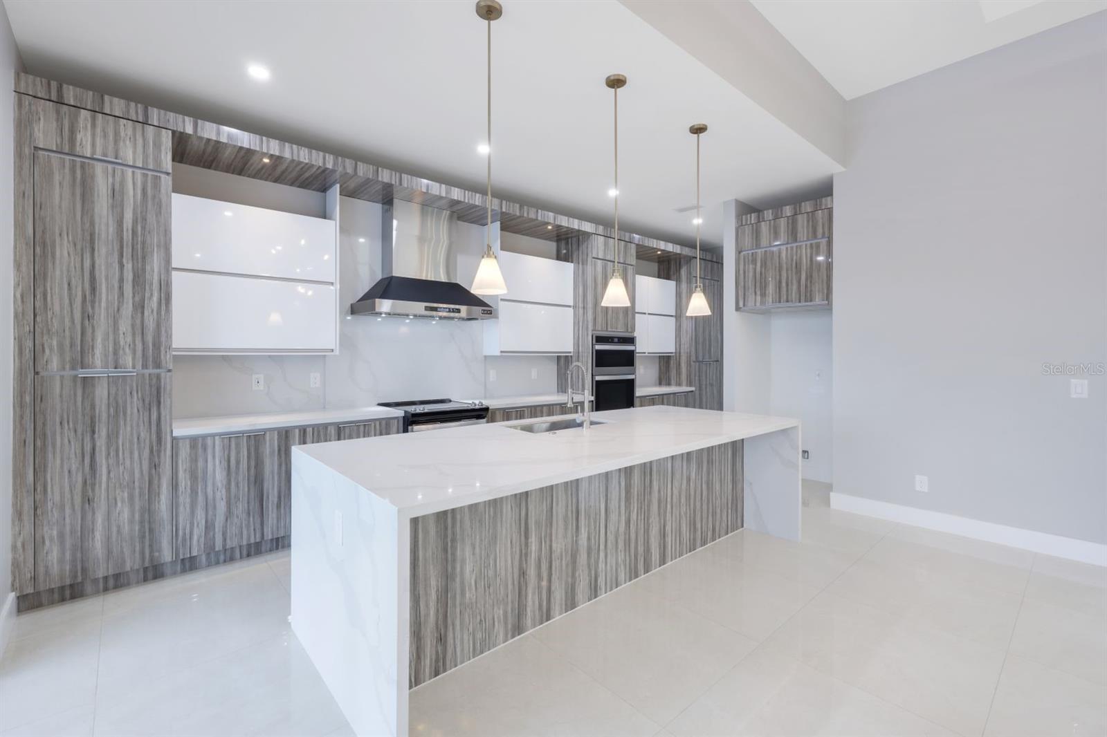 2106 SW 4TH ST, CAPE CORAL, FL, 33991