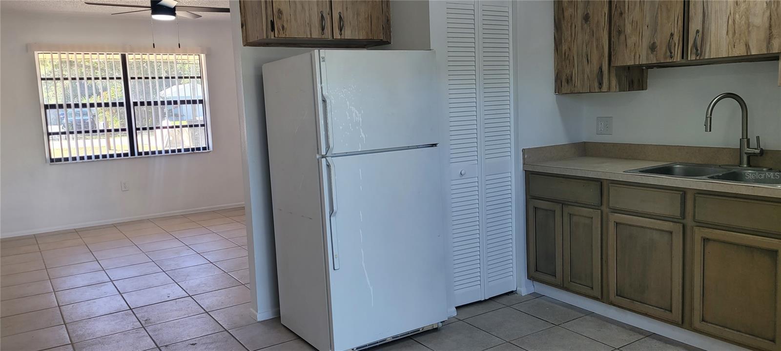 2461 DRYER AVE, LARGO, FL, 33770