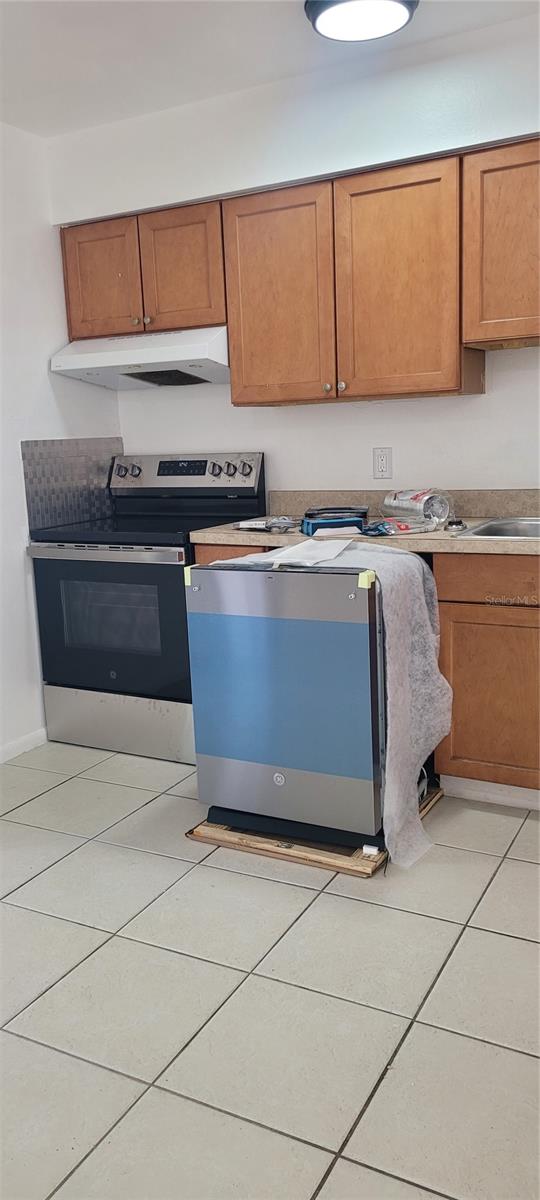 2461 DRYER AVE, LARGO, FL, 33770