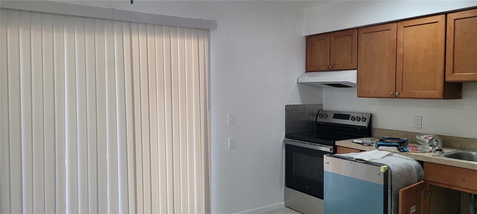 2461 DRYER AVE, LARGO, FL, 33770