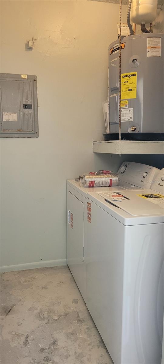 2461 DRYER AVE, LARGO, FL, 33770