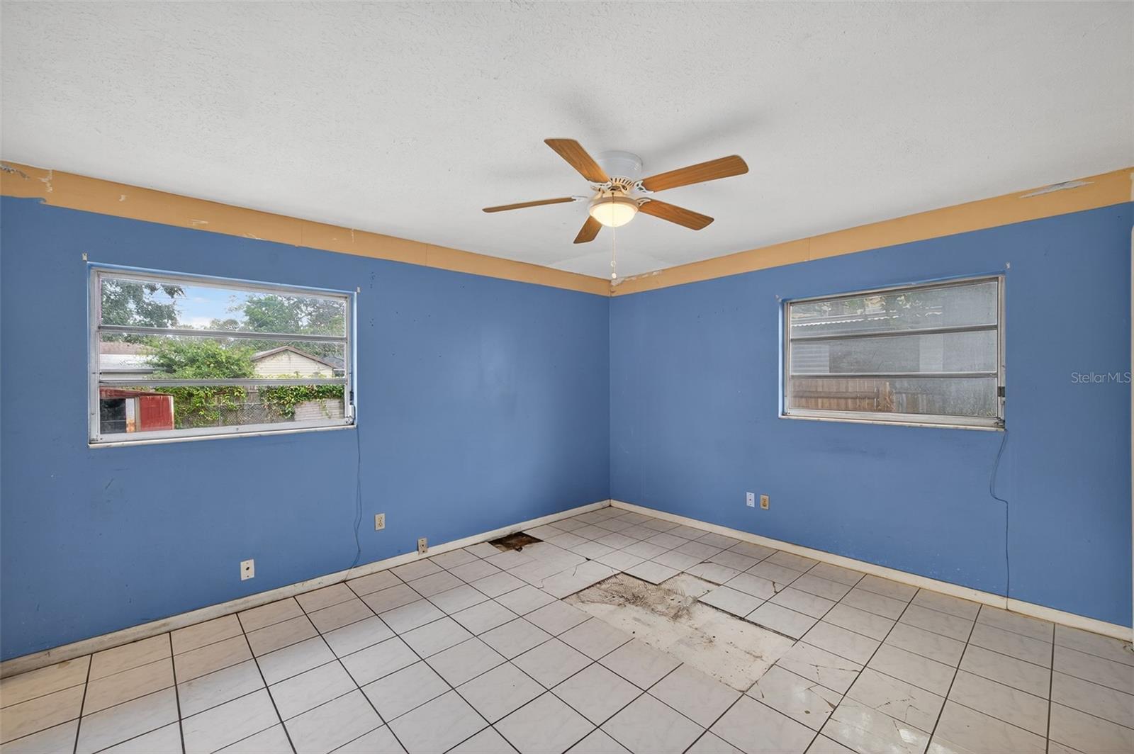 207 W BOUGAINVILLEA AVE, TAMPA, FL, 33612